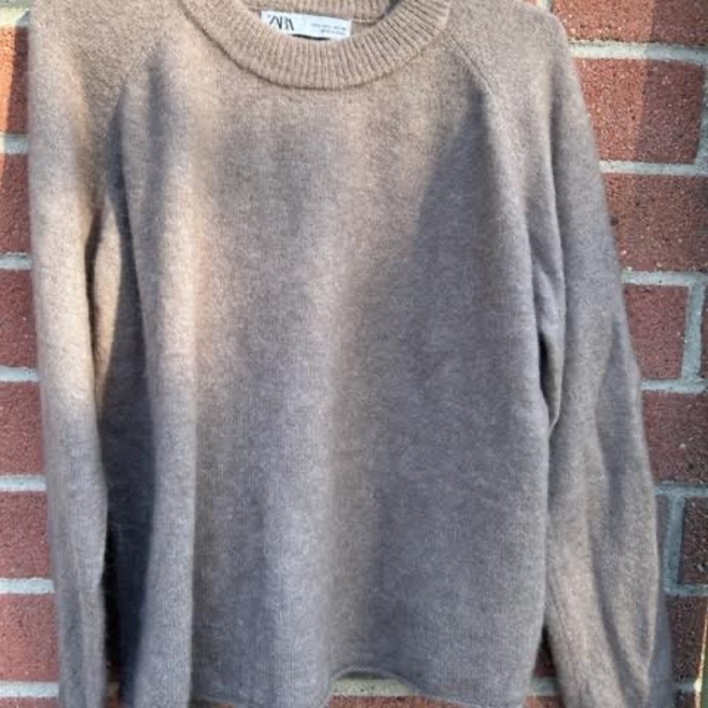 Zara Cosy Wool Blend Sweater - Like new!